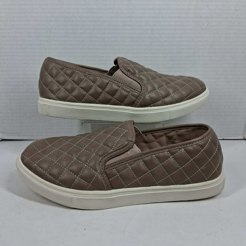 Torrid Womens 8.5WW Quilted Slip On Sneakers Taupe Faux Leather 12081171